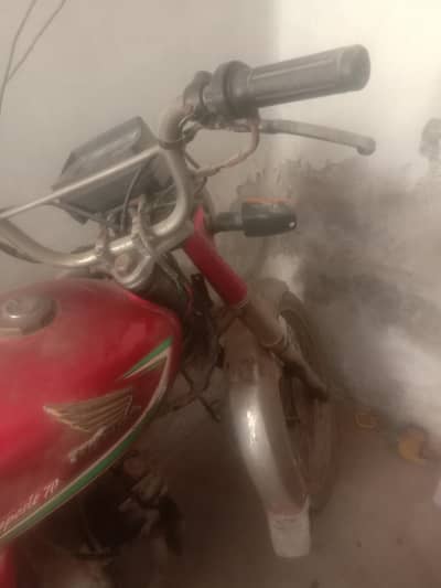 urgent sale Honda 70cc  03005818072