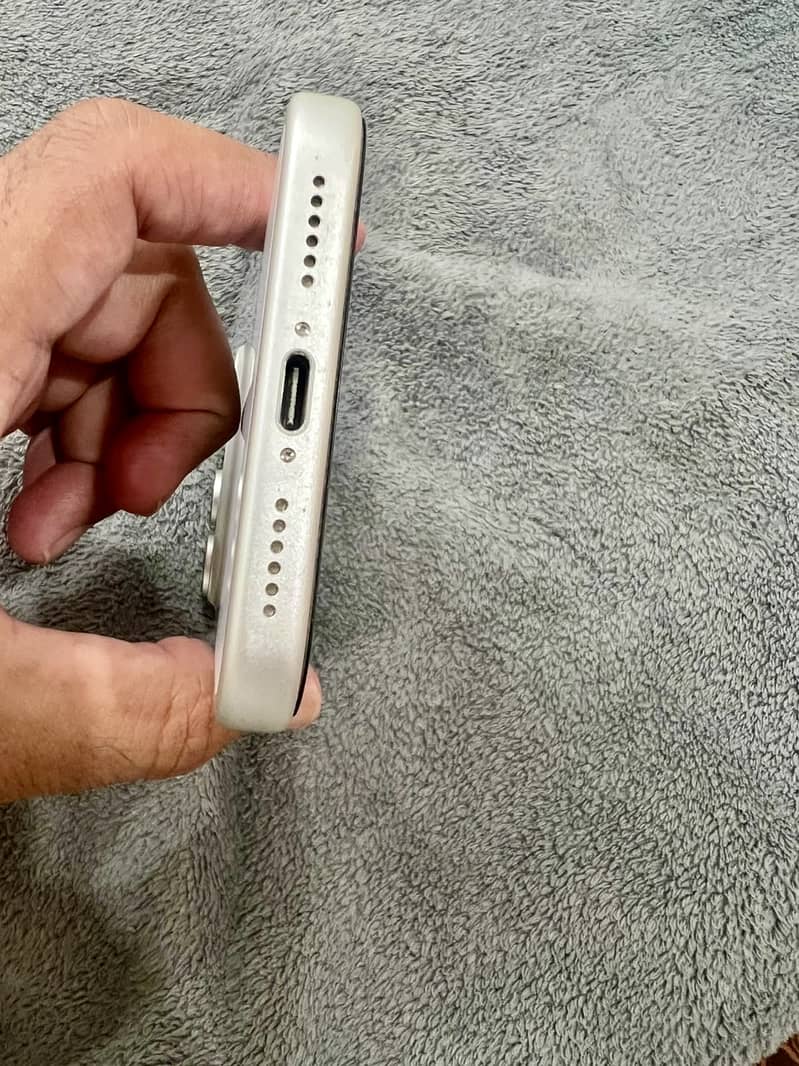 Apple iPhone 17 Pro Max 2