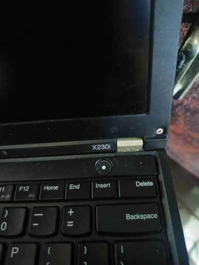 Lenovo ThinkPad X230i Read Ad