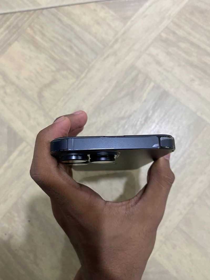 Apple iPhone 14 Pro Max 2