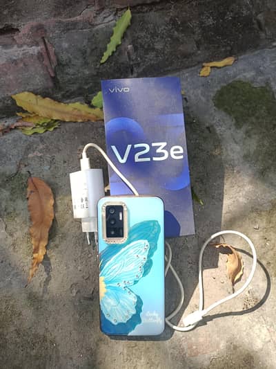 Vivo V23e 8/128 with box