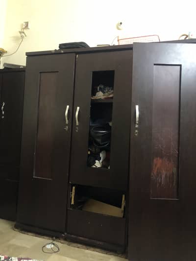 3 door wardrobe