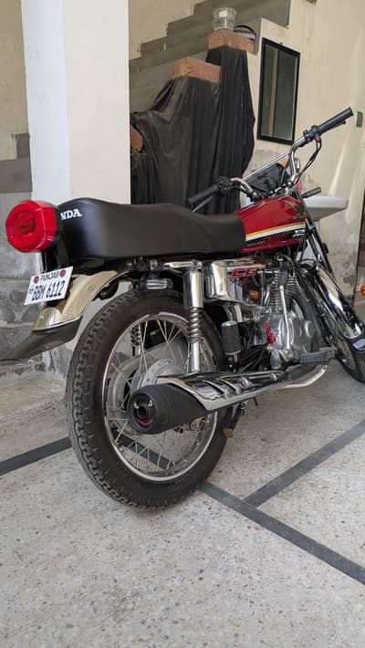 Honda CGS 125 Model 2025