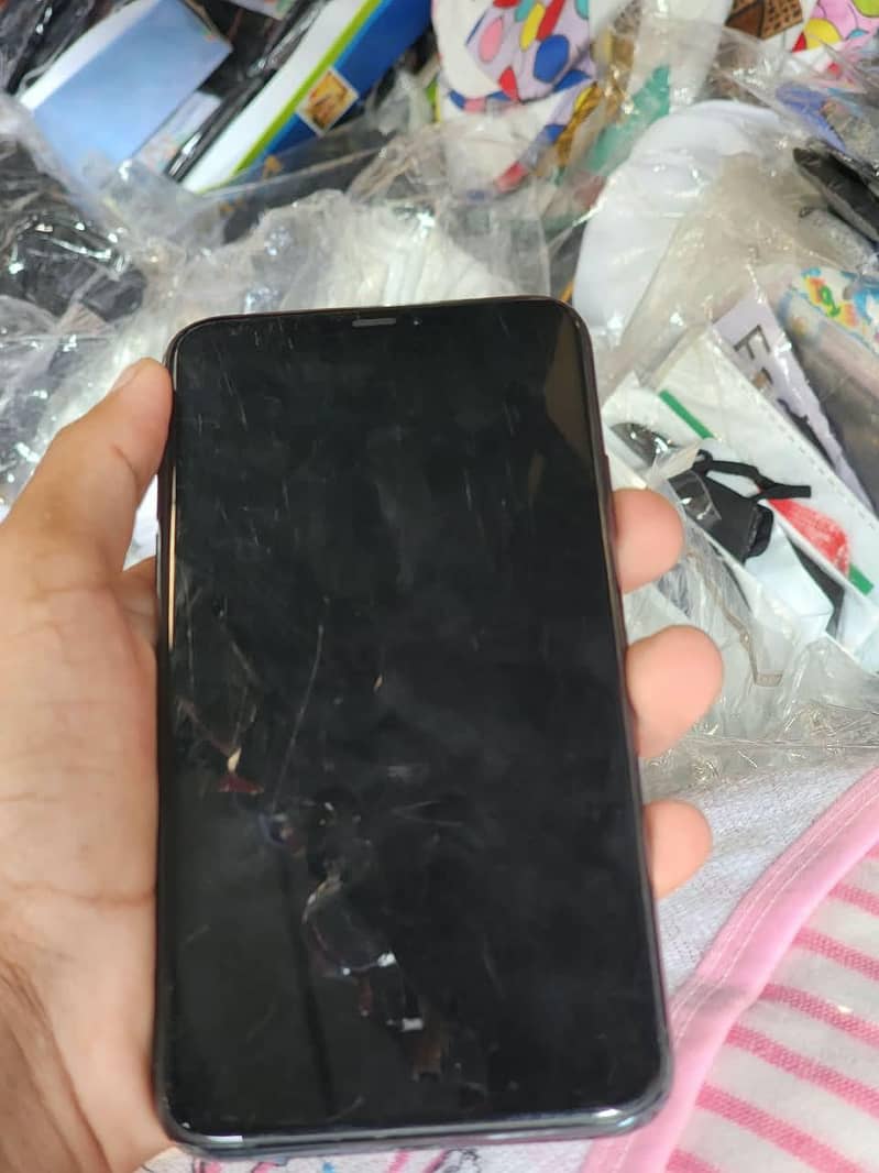 Apple iPhone 11 Pro Max 5