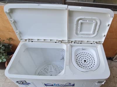 Twin Tub Washing Machine PWM 1050 T – Used Only Twice / Like New