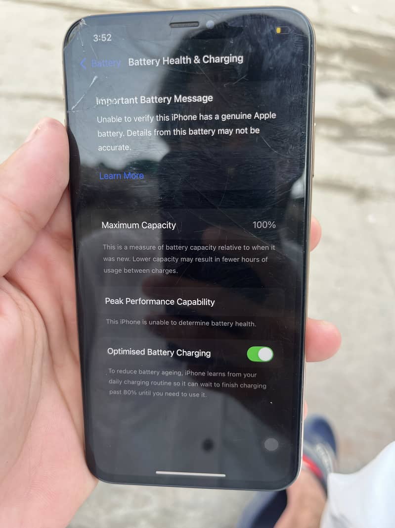 Apple iPhone XS Max 7