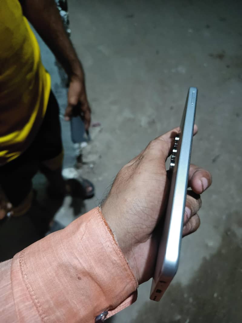 Tecno spark 40 Pro 4