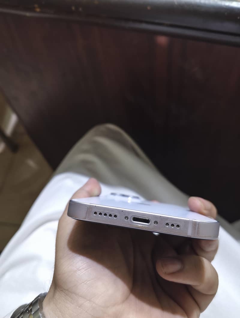 Apple iPhone 14 6