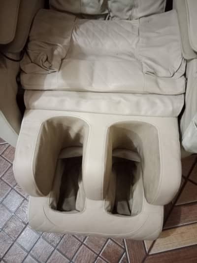 JC buckman massage Chair