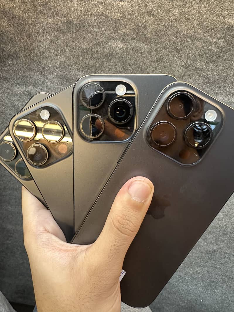 Apple iPhone 16 Pro 0