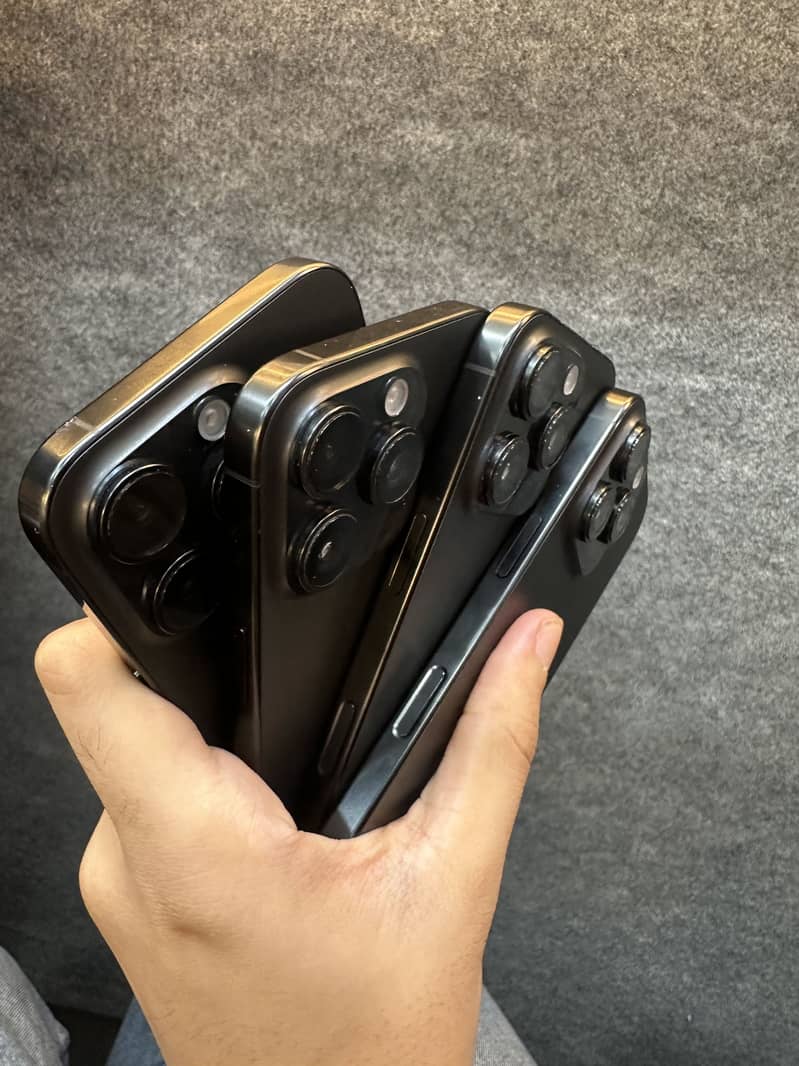 Apple iPhone 16 Pro 2