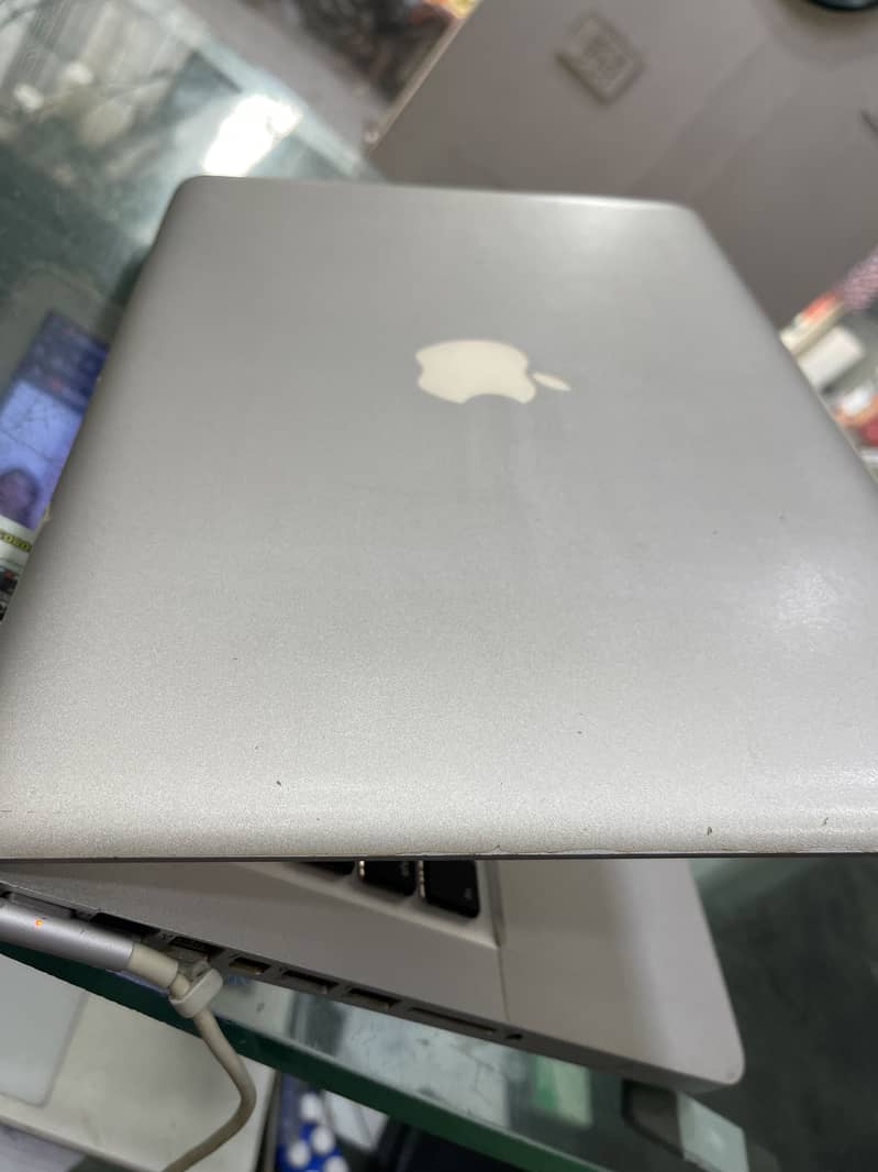 Macbook pro 2011 mac os/windows 4