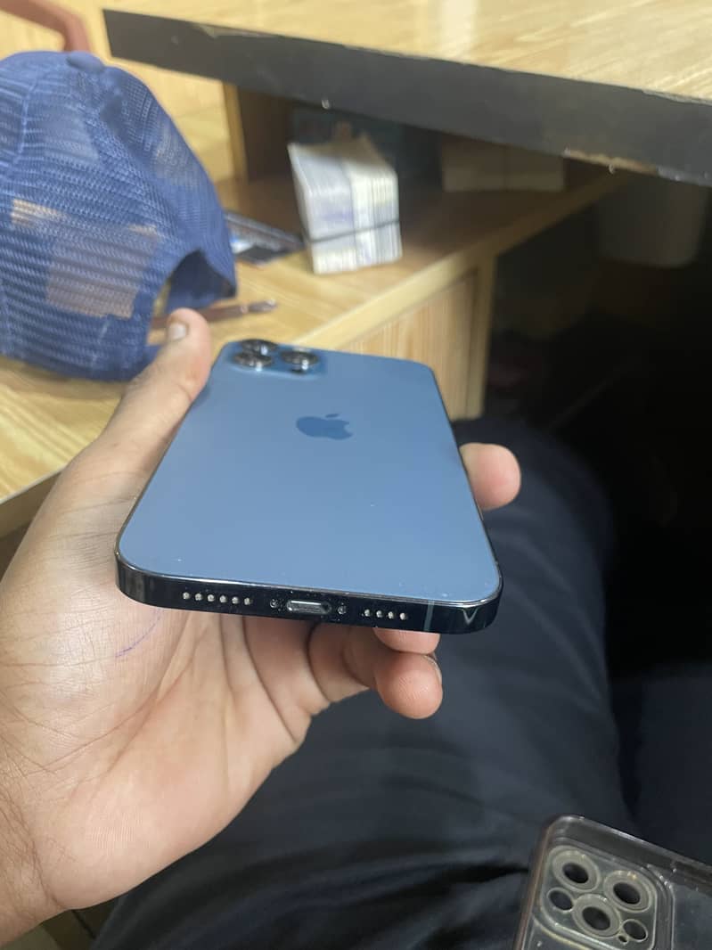 Apple iPhone 12 Pro Max 1