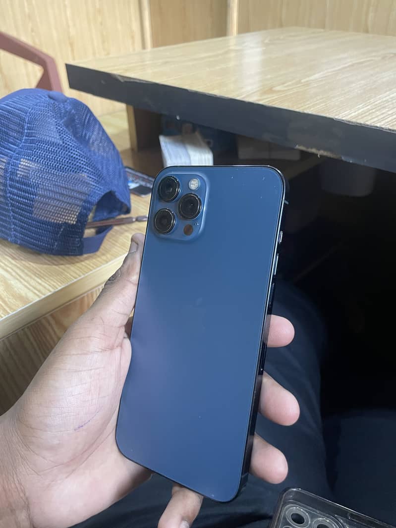 Apple iPhone 12 Pro Max 3