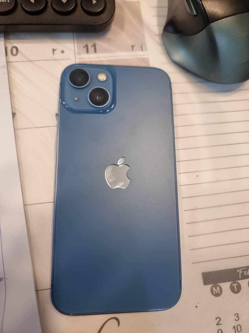 Apple iPhone 13 6