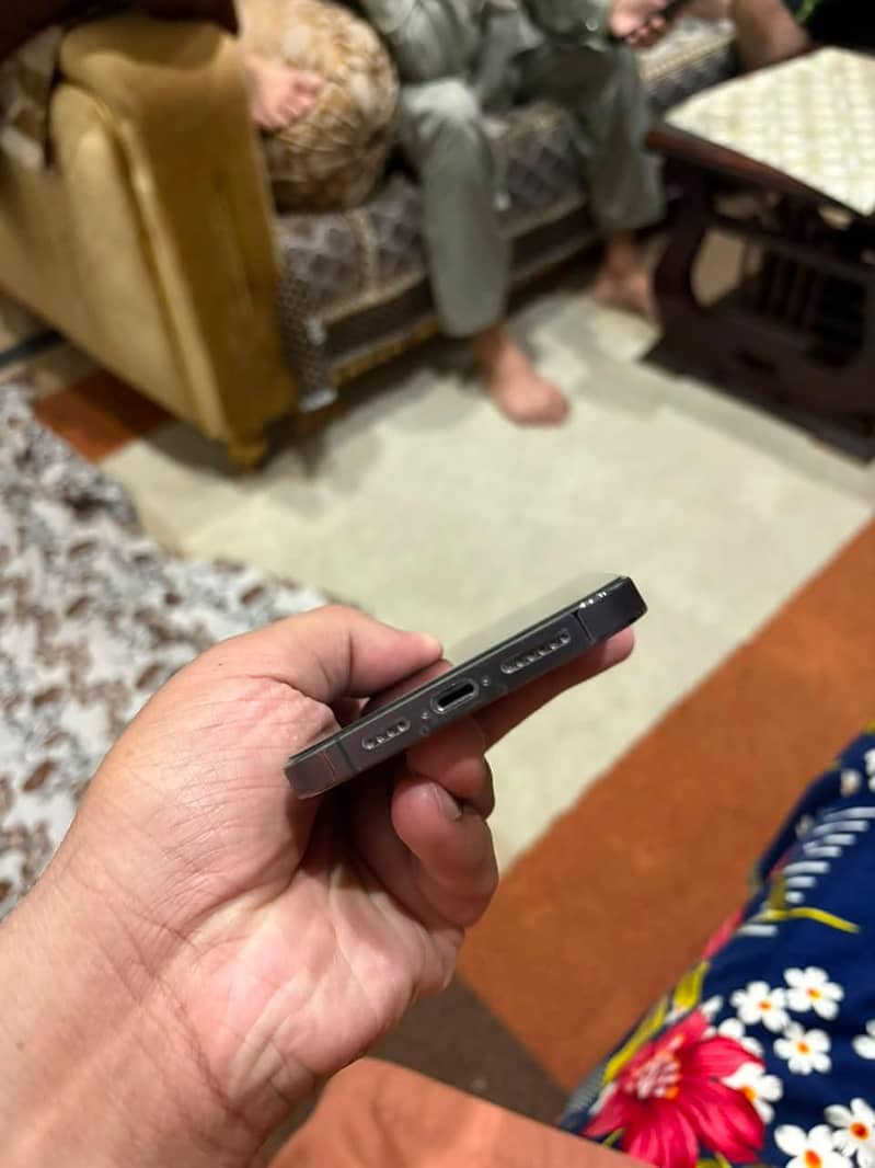 Apple iPhone 14 Pro Max 6