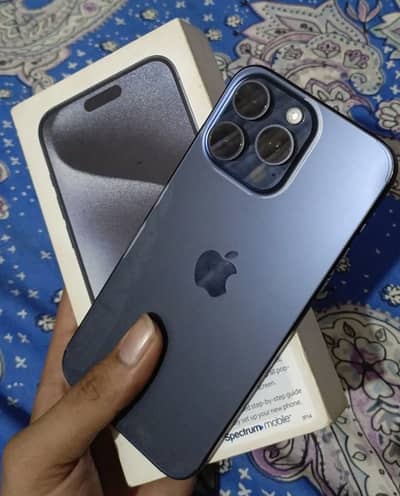 iPhone 15 pro max 256 gb health 89