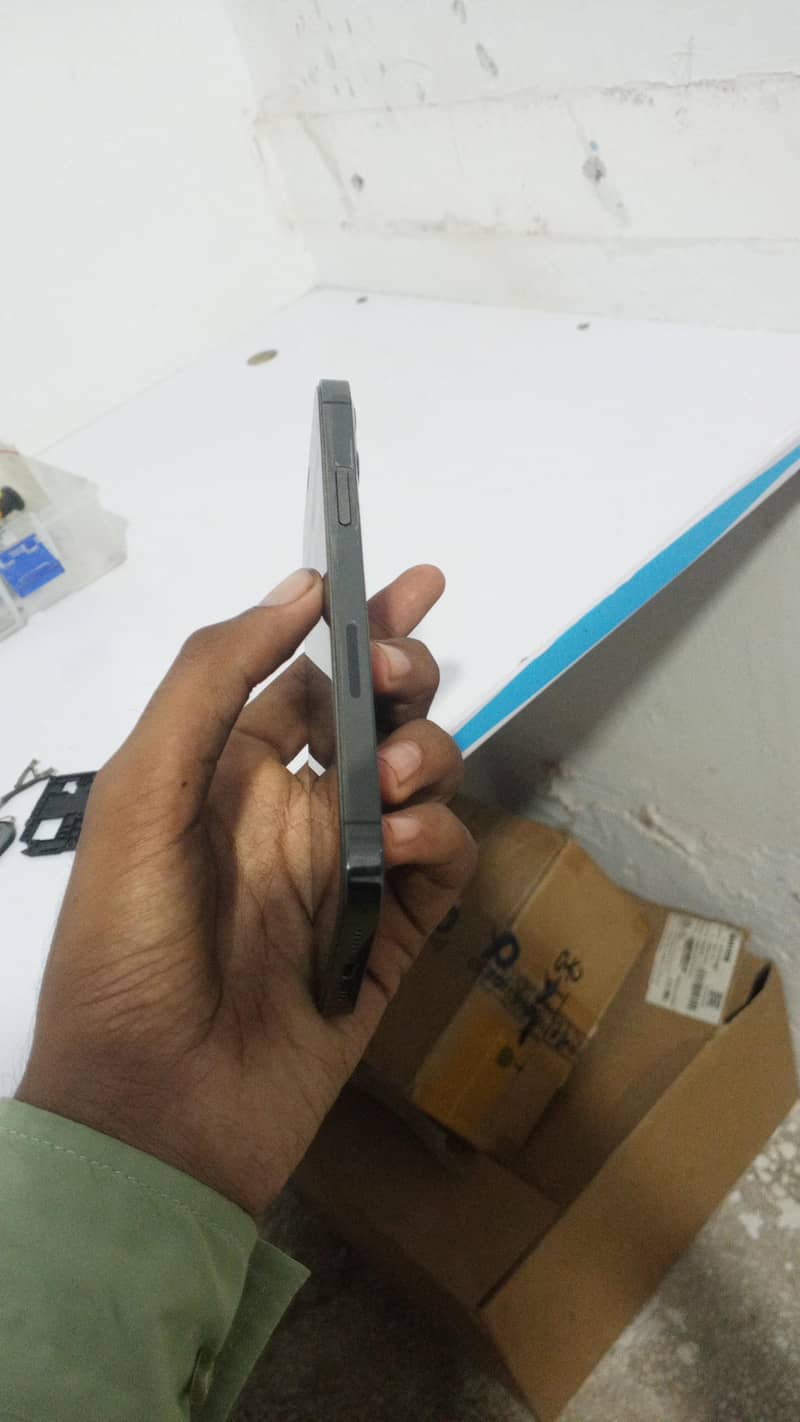 Apple iPhone 12 Pro 1
