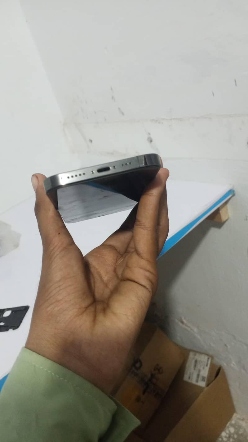 Apple iPhone 12 Pro 3