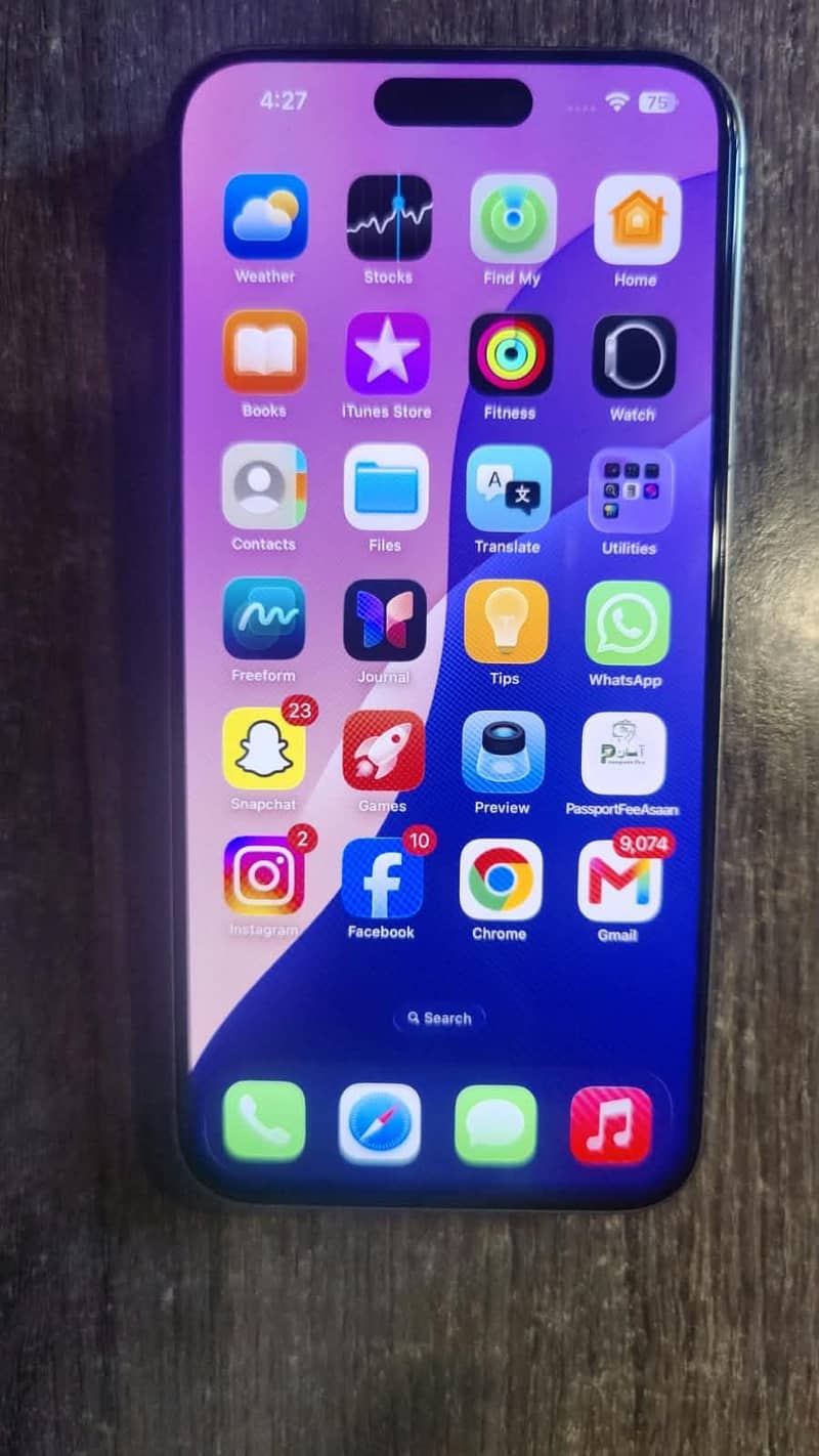 Apple iPhone 15 Pro Max 0