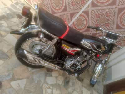 24/25 Honda 125 K. M 20000