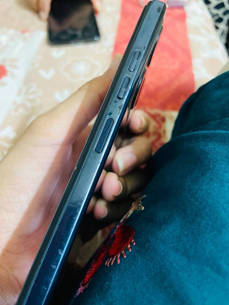 Apple iPhone X 4