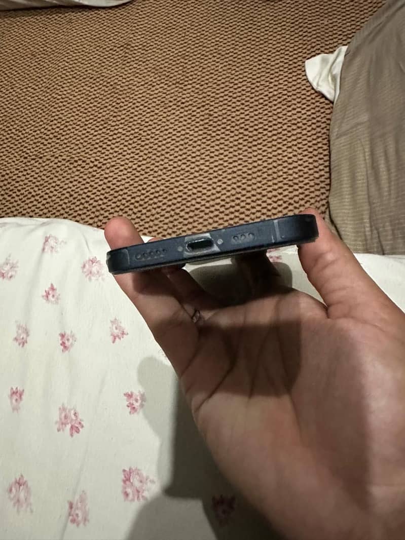 Apple iPhone 14 0