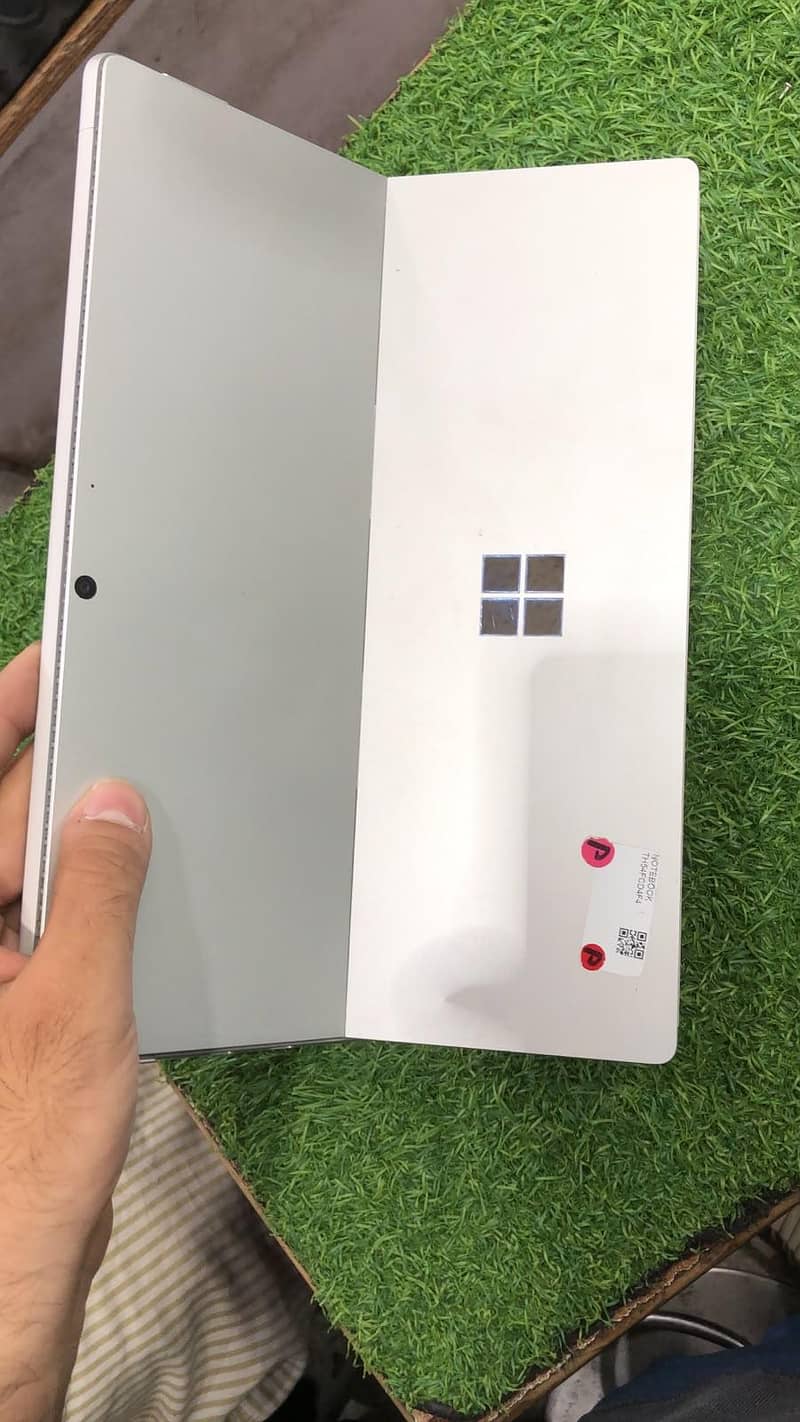 Surface pro 8 2