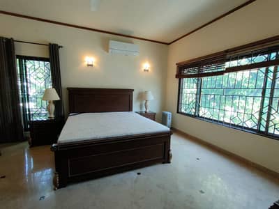 HOUSE FOR RENT IN F-7