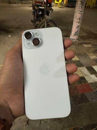 Apple iPhone 15
