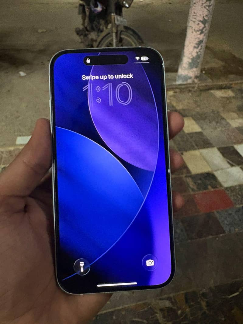 Apple iPhone 15 2