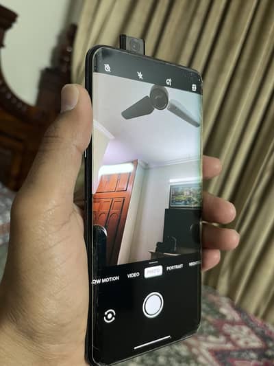 One Plus 7T Pro McLaren (256)GB