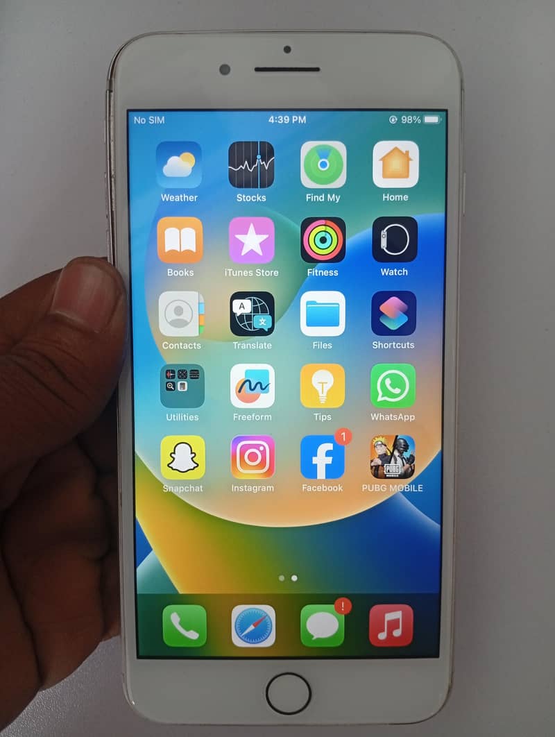 Apple iPhone 8 Plus 1