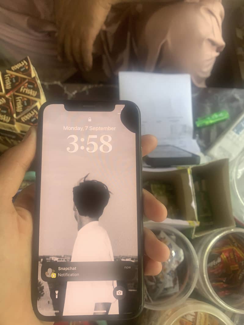 Apple iPhone X used 6