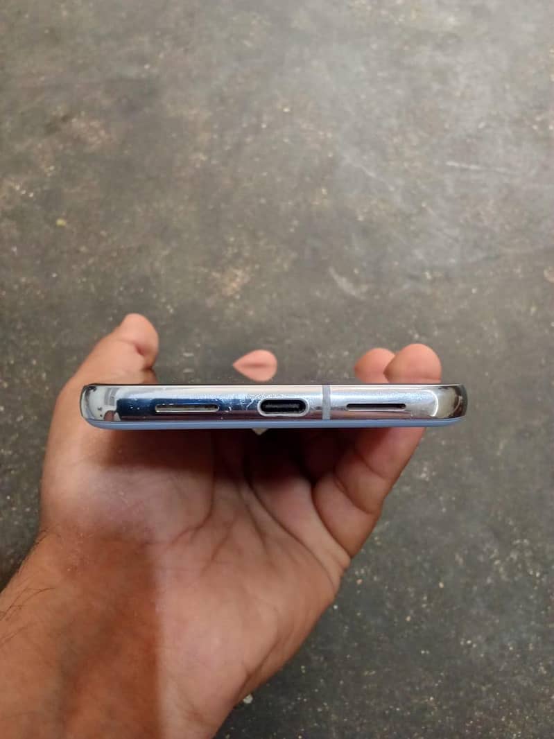 Google Pixel 8 Pro 4