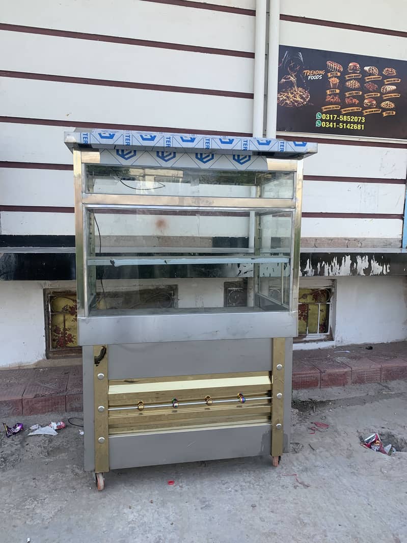 02 Counter Available 4