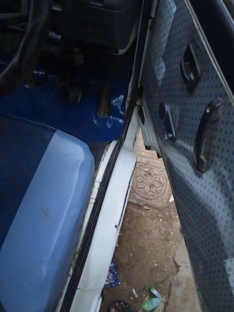 Suzuki Bolan 2011 5