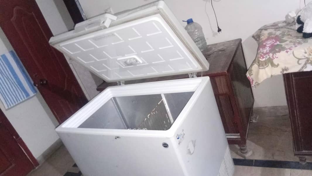 PEL Deep Freezer 0