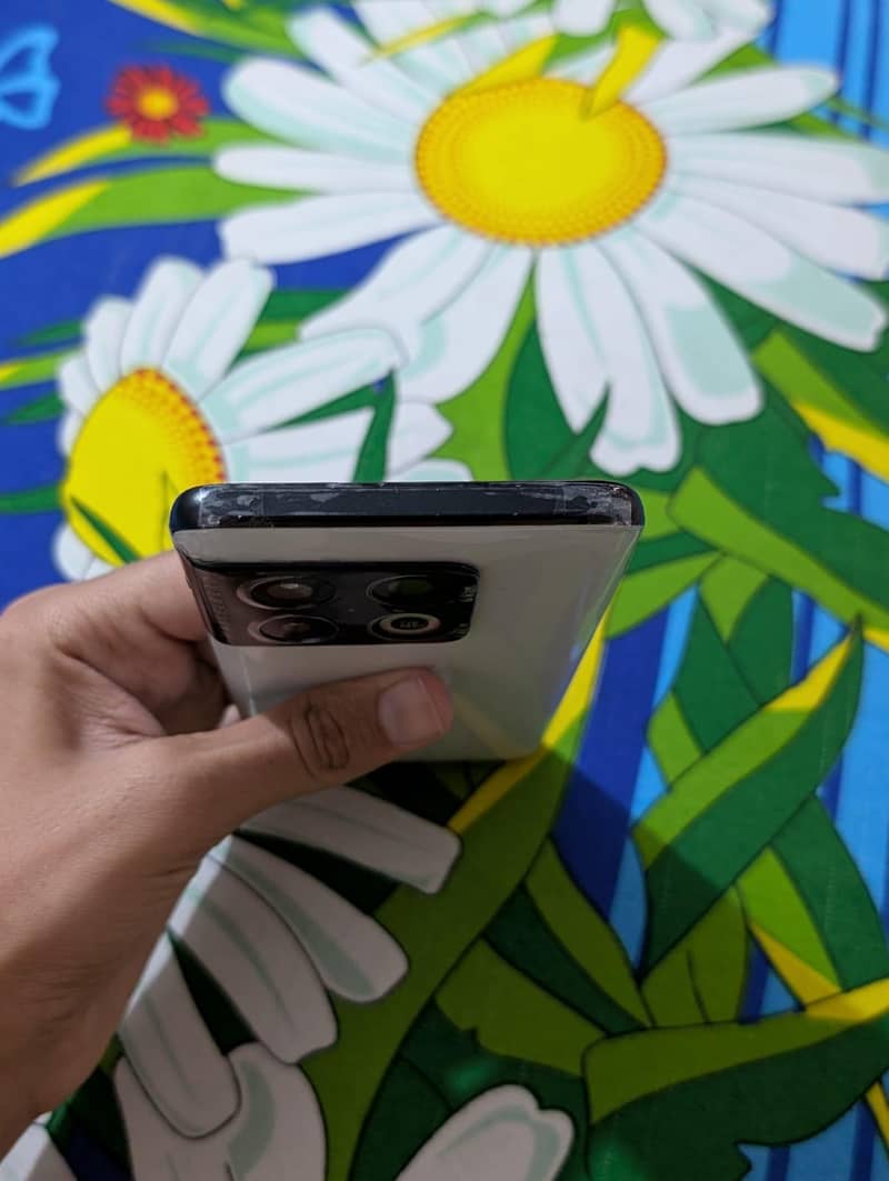 One Plus 10 Pro 4