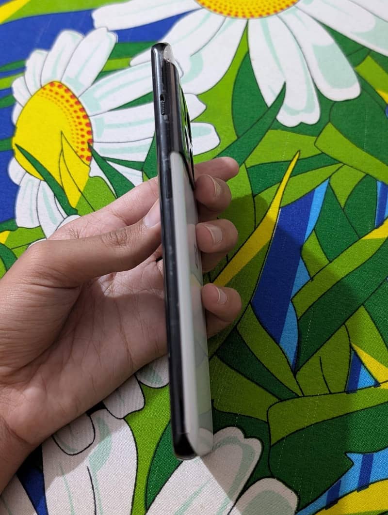 One Plus 10 Pro 5