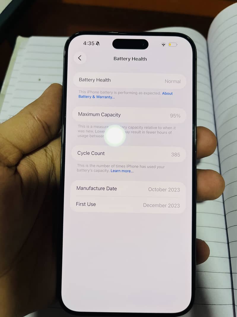Apple iPhone 15 Pro Max 4