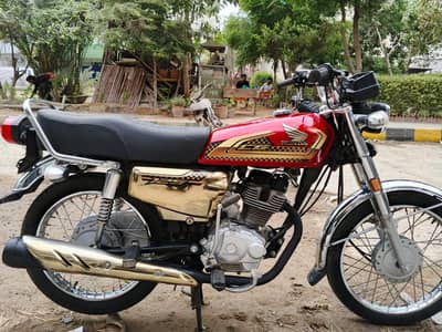 Honda CG 125 2025 Gold Edition
