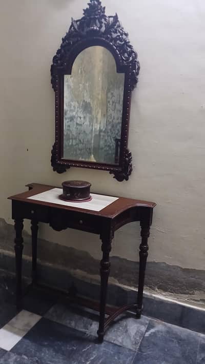 Antique orignal wooden Dressing Table with carved Mirror Brautifull