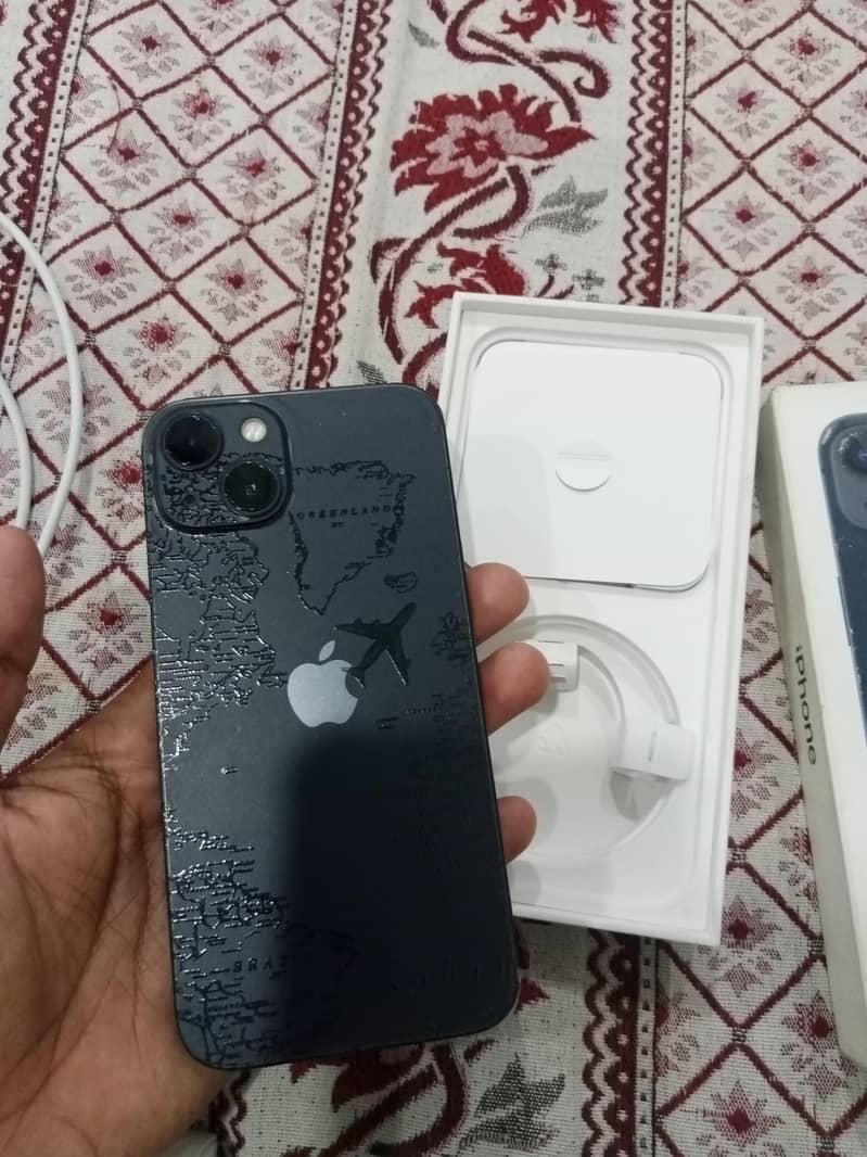 Apple iPhone 13 2