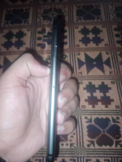 Apple iPhone 8
