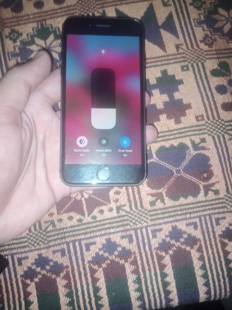 Apple iPhone 8 2