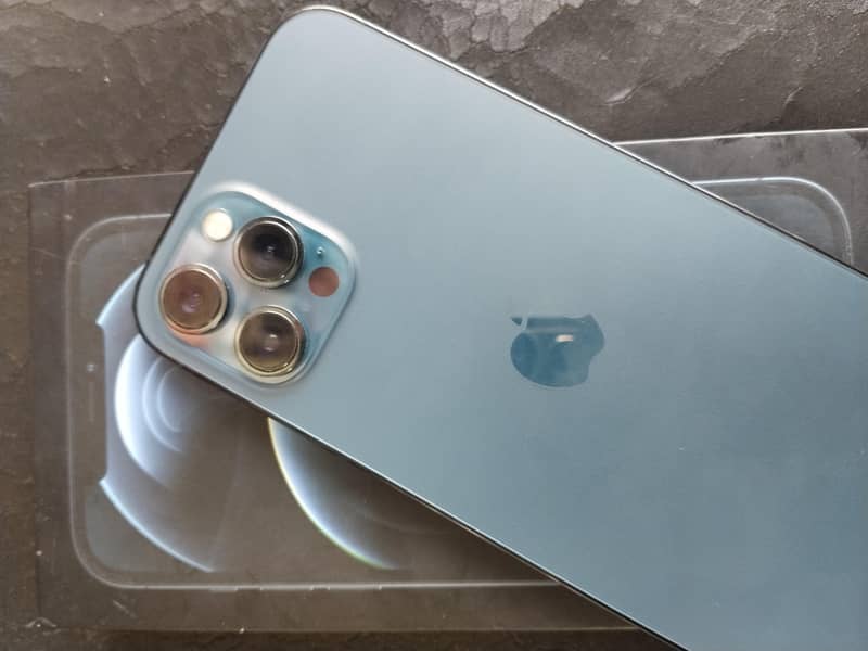 Apple iPhone 12 Pro Max 1