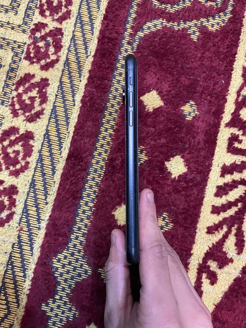 Apple iPhone XR 2
