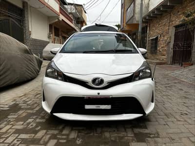Toyota Vitz 2015