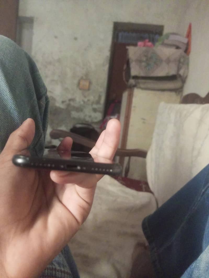 Apple iPhone 7 2